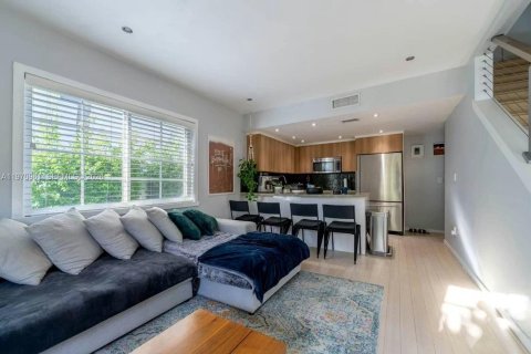 Adosado en venta en Miami Beach, Florida, 2 dormitorios, 118.73 m2 № 2032364 - foto 4