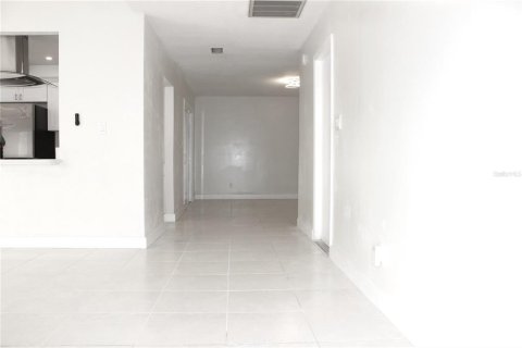 Casa en venta en Largo, Florida, 3 dormitorios, 139.35 m2 № 1888513 - foto 10