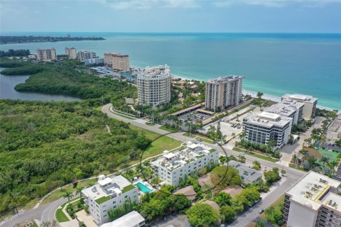 Condo in Sarasota, Florida, 3 bedrooms  № 1516888 - photo 1