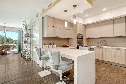 Condo in Sarasota, Florida, 3 bedrooms  № 1516888 - photo 16