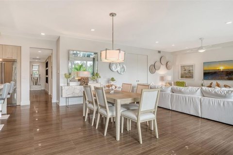 Condo in Sarasota, Florida, 3 bedrooms  № 1516888 - photo 11