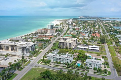 Condo in Sarasota, Florida, 3 bedrooms  № 1516888 - photo 4