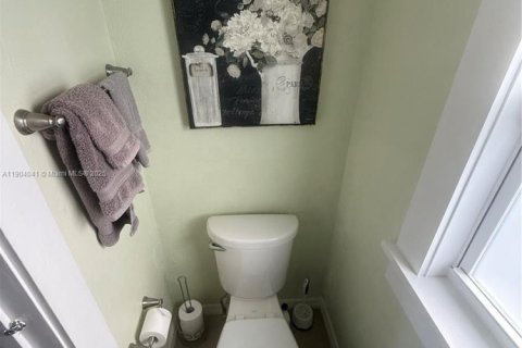 Casa en venta en West Palm Beach, Florida, 4 dormitorios, 199.93 m2 № 1956445 - foto 19