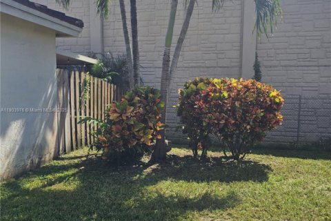 Купить виллу или дом в Хомстед, Флорида 3 спальни, 113.43м2, № 1956047 - фото 4