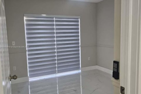 Купить виллу или дом в Хомстед, Флорида 3 спальни, 113.43м2, № 1956047 - фото 30