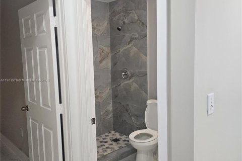 Купить виллу или дом в Хомстед, Флорида 3 спальни, 113.43м2, № 1956047 - фото 24