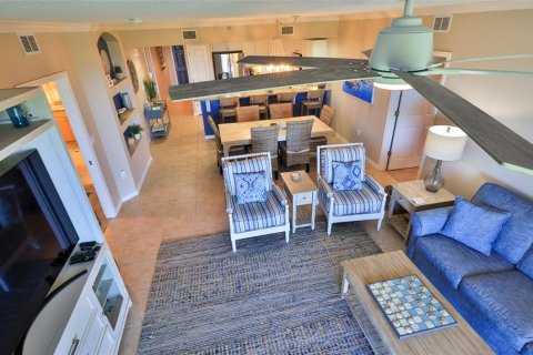 Condominio en venta en New Smyrna Beach, Florida, 3 dormitorios, 189.99 m2 № 1338594 - foto 11