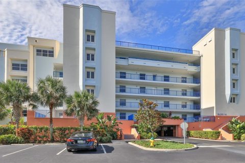 Condominio en venta en New Smyrna Beach, Florida, 3 dormitorios, 189.99 m2 № 1338594 - foto 1