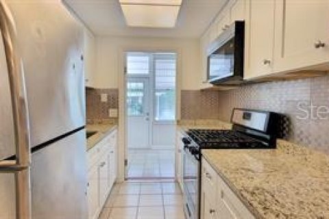 Copropriété à louer à Largo, Floride: 1 chambre, 59.09 m2 № 2286942 - photo 7