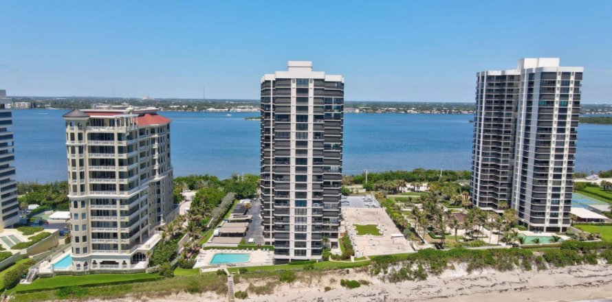 Condominio en Riviera Beach, Florida, 2 dormitorios № 1179757