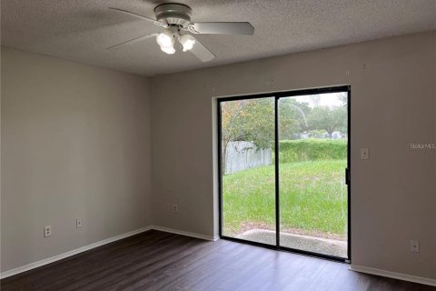 Duplex in Orlando, Florida 2 bedrooms, 104.05 sq.m. № 1902338 - photo 14