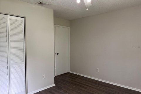 Duplex in Orlando, Florida 2 bedrooms, 104.05 sq.m. № 1902338 - photo 4