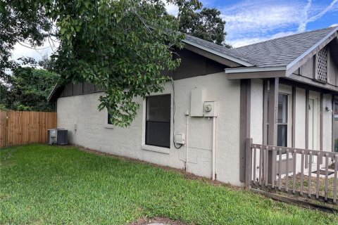 Duplex in Orlando, Florida 2 bedrooms, 104.05 sq.m. № 1902338 - photo 19