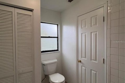 Duplex in Orlando, Florida 2 bedrooms, 104.05 sq.m. № 1902338 - photo 13