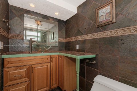 Condominio en venta en Lauderdale Lakes, Florida, 2 dormitorios, 101.08 m2 № 1947348 - foto 22