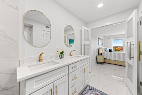 Copropriété à vendre à Saint Petersburg, Floride: 1 chambre, 69.21 m2 № 2430444 - photo 22