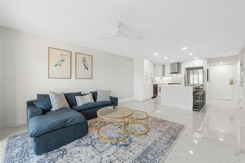 Copropriété à vendre à Saint Petersburg, Floride: 1 chambre, 69.21 m2 № 2430444 - photo 15