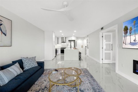 Copropriété à vendre à Saint Petersburg, Floride: 1 chambre, 69.21 m2 № 2430444 - photo 16