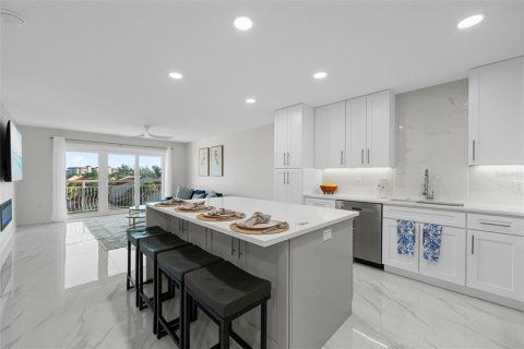 Copropriété à vendre à Saint Petersburg, Floride: 1 chambre, 69.21 m2 № 2430444 - photo 7