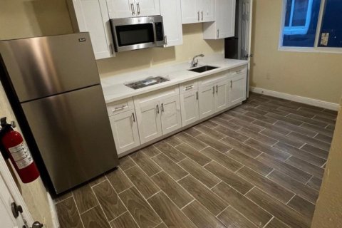 Casa en alquiler en Fort Lauderdale, Florida, 2 dormitorios, 92.9 m2 № 1224714 - foto 1