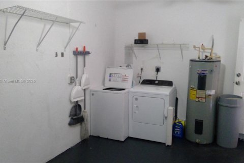 Купить таунхаус в Норт-Лодердейл, Флорида 3 спальни, 130.43м2, № 1897167 - фото 13