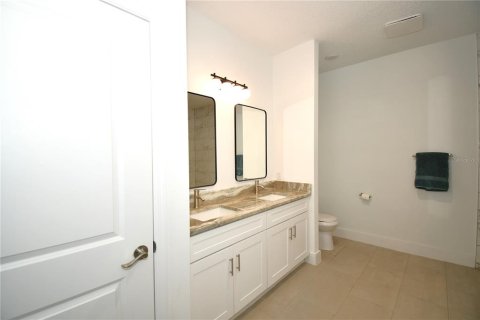 House in Poinciana, Florida 3 bedrooms, 139.35 sq.m. № 2324784 - photo 27