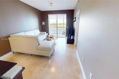 Apartamento en alquiler en Doral, Florida, 3 dormitorios, 157.93 m2 № 2029895 - foto 26