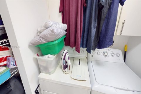 Apartamento en alquiler en Doral, Florida, 3 dormitorios, 157.93 m2 № 2029895 - foto 14