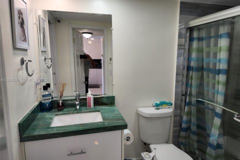 Condominio en venta en Miami Beach, Florida, 1 dormitorio, 61.22 m2 № 2257780 - foto 5