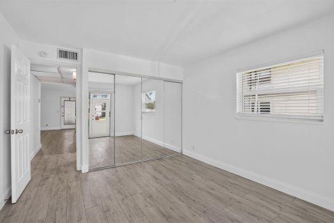 Condo in Delray Beach, Florida, 2 bedrooms  № 2269774 - photo 21