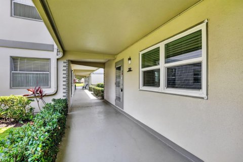 Condo in Delray Beach, Florida, 2 bedrooms  № 2269774 - photo 29