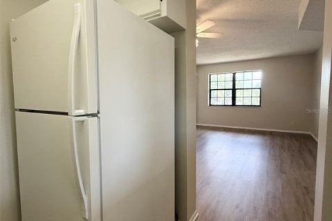 Condo in Port Charlotte, Florida, 2 bedrooms  № 2238872 - photo 7