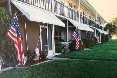 Condo in Kenneth City, Florida, 1 bedroom  № 1629425 - photo 3