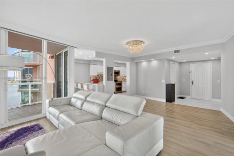 Купить кондоминиум в Авентура, Флорида 3 спальни, 173.73м2, № 2028514 - фото 13