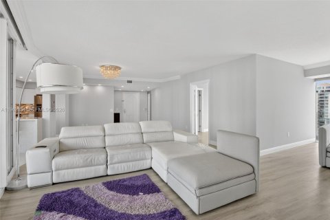 Купить кондоминиум в Авентура, Флорида 3 спальни, 173.73м2, № 2028514 - фото 12