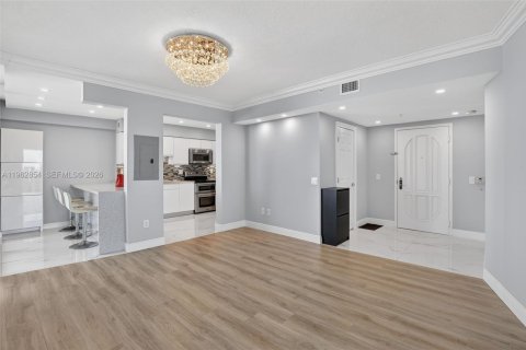 Купить кондоминиум в Авентура, Флорида 3 спальни, 173.73м2, № 2028514 - фото 14