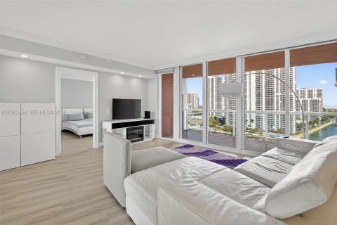 Купить кондоминиум в Авентура, Флорида 3 спальни, 173.73м2, № 2028514 - фото 11