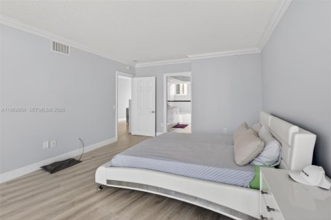 Купить кондоминиум в Авентура, Флорида 3 спальни, 173.73м2, № 2028514 - фото 21