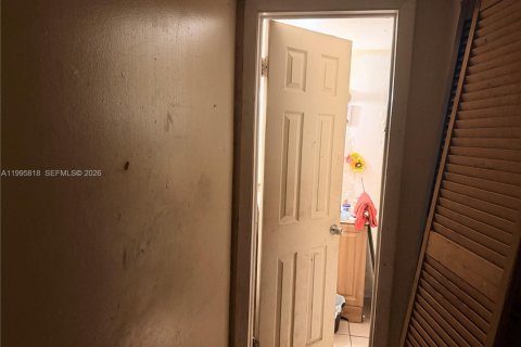 Купить кондоминиум в Лодердейл-Лейкс, Флорида 2 спальни, 102.19м2, № 2058146 - фото 8