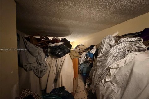 Купить кондоминиум в Лодердейл-Лейкс, Флорида 2 спальни, 102.19м2, № 2058146 - фото 13