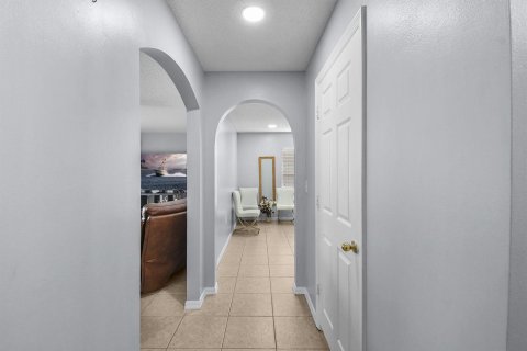 Villa ou maison à vendre à Port St. Lucie, Floride: 4 chambres, 205.13 m2 № 2146822 - photo 16