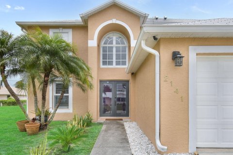 Villa ou maison à vendre à Port St. Lucie, Floride: 4 chambres, 205.13 m2 № 2146822 - photo 2