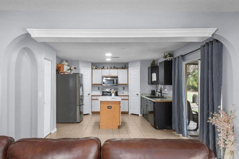 Villa ou maison à vendre à Port St. Lucie, Floride: 4 chambres, 205.13 m2 № 2146822 - photo 5
