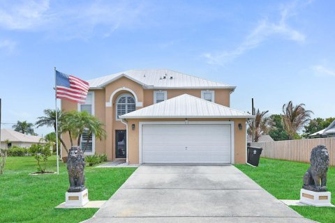 Villa ou maison à Port St. Lucie, Floride 4 chambres, 205.13 m2 № 2146822