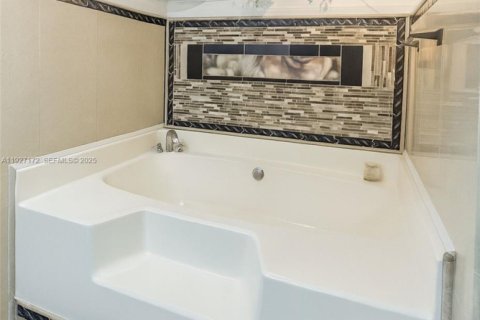 Adosado en venta en Homestead, Florida, 2 dormitorios, 123.47 m2 № 1986116 - foto 9