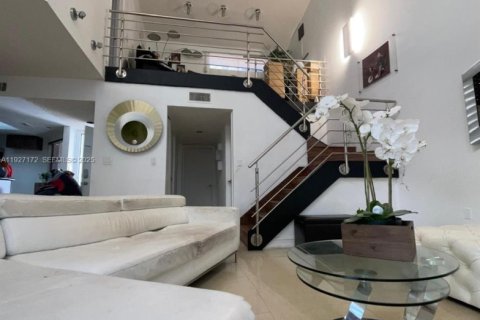 Adosado en venta en Homestead, Florida, 2 dormitorios, 123.47 m2 № 1986116 - foto 2