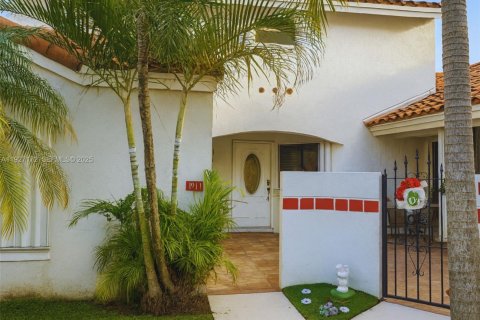 Adosado en Homestead, Florida 2 dormitorios, 123.47 m2 № 1986116