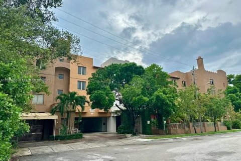 Condominio en alquiler en Miami, Florida, 1 dormitorio, 80.82 m2 № 1944820 - foto 14