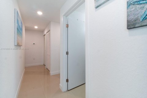 Adosado en venta en Homestead, Florida, 4 dormitorios, 129.88 m2 № 1776469 - foto 14