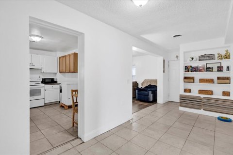 Villa ou maison à vendre à DeLand, Floride: 3 chambres, 159.42 m2 № 1565131 - photo 25